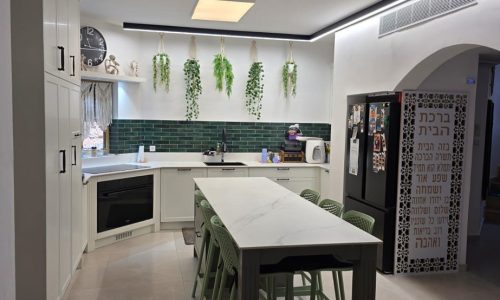 911BEC89-4F7C-491B-8DDA-91665DD1382A