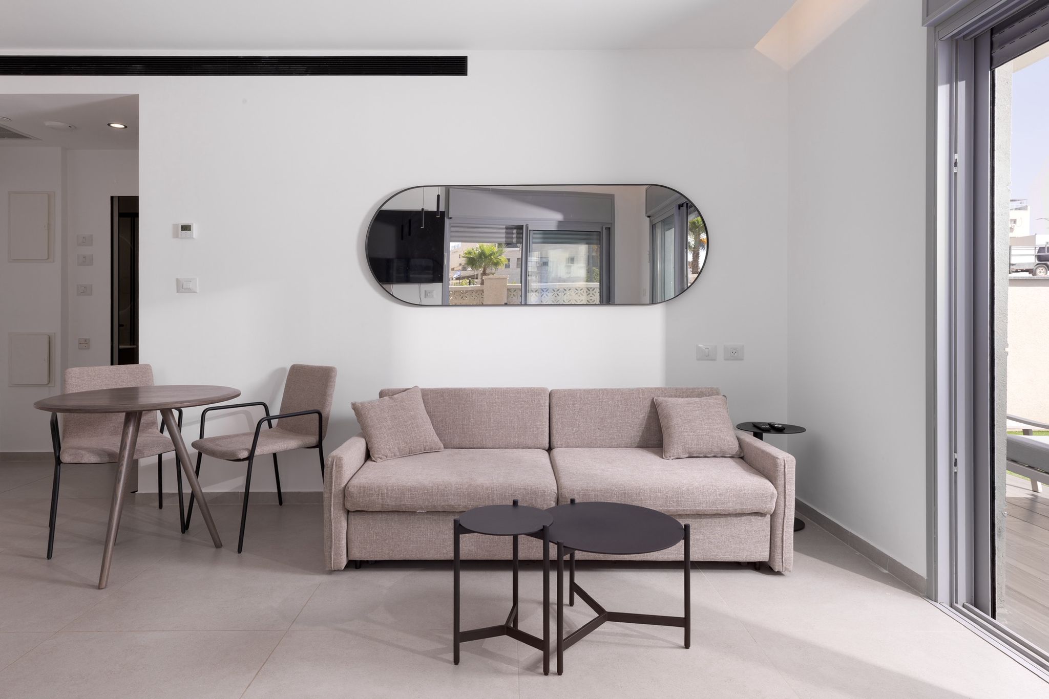 1a09e121-35fc-4ef9-aa74-dba60099fe39