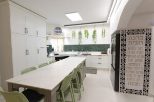 ff2aa1bd-0b99-4052-be8c-d9458deab234